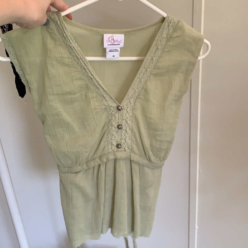 dainty tank